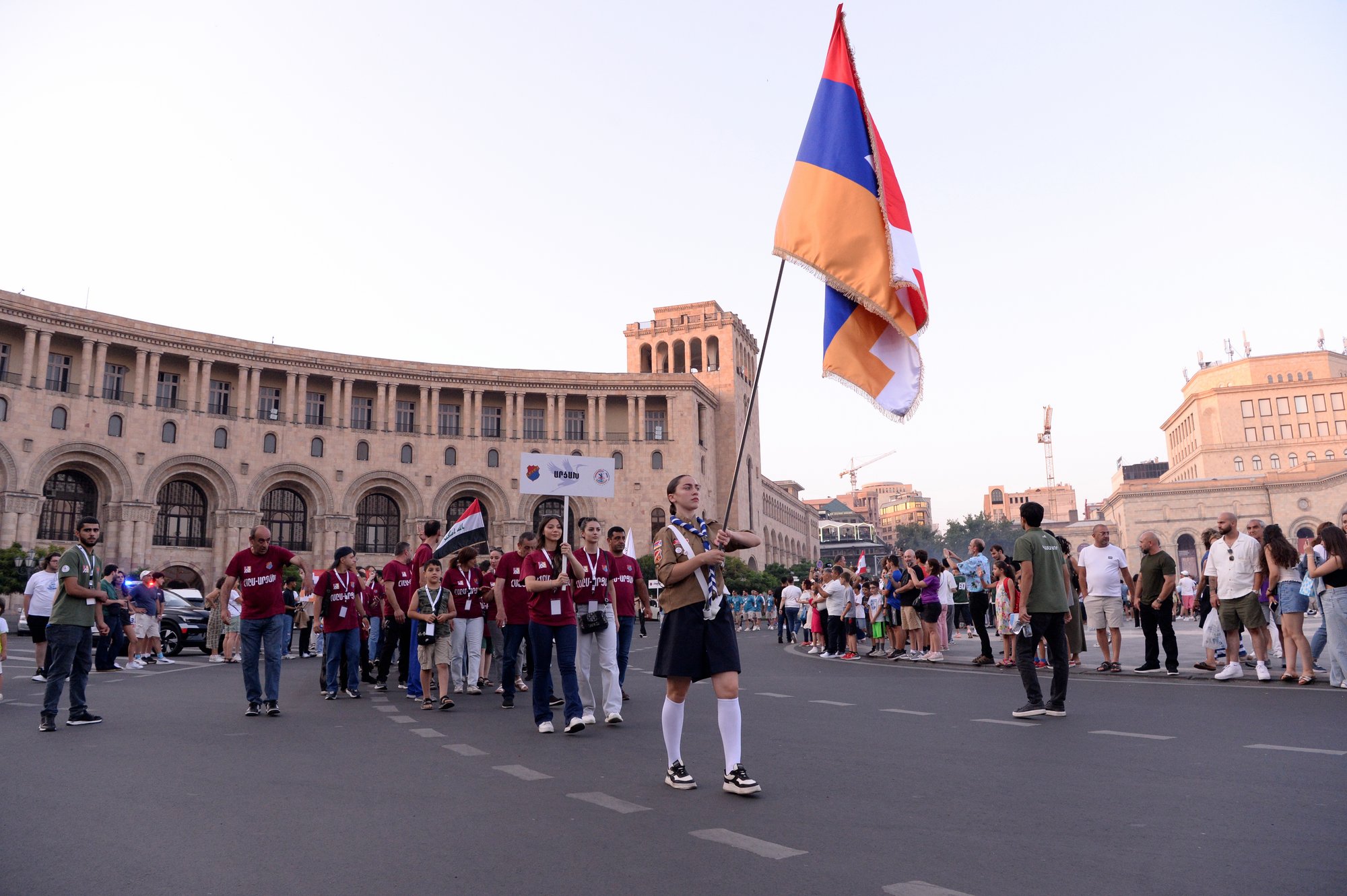 La Gran Ceremonia de Apertura de los 12º Juegos Pan-Homenetmen en Ereván