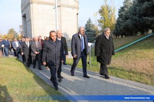 Հ.Մ.Ը.Մ.Ի ՄԻՋ-ԴԻՒԱՆԱԿԱՆ 11-ՐԴ ԽՈՐՀՐԴԱԺՈՂՈՎԻՆ ԲԱՑՈՒՄԸ  ԵՌԱԲԼՈՒՐԻ ՆԱՀԱՏԱԿԱՑ ՊԱՆԹԷՈՆԷՆ — 6