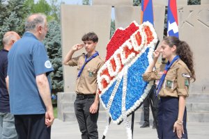 ՀԱՄԱ-Հ.Մ.Ը.Մ.ԱԿԱՆ 12-ՐԴ ՄԱՐԶԱԽԱՂԵՐՈՒ ՄԱՍՆԱԿԻՑՆԵՐՈՒՆ ԱՅՑԵԼՈՒԹԻՒՆԸ ԾԻԾԵՌՆԱԿԱԲԵՐԴ, ԵՌԱԲԼՈՒՐ ԵՒ ԷՋՄԻԱԾԻՆ — 6