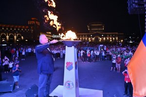 La Gran Ceremonia de Apertura de los 12º Juegos Pan-Homenetmen en Ereván — 9